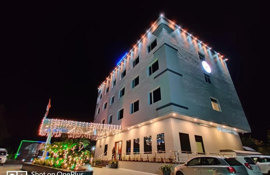Vadpadraka Hotel And Resort-1